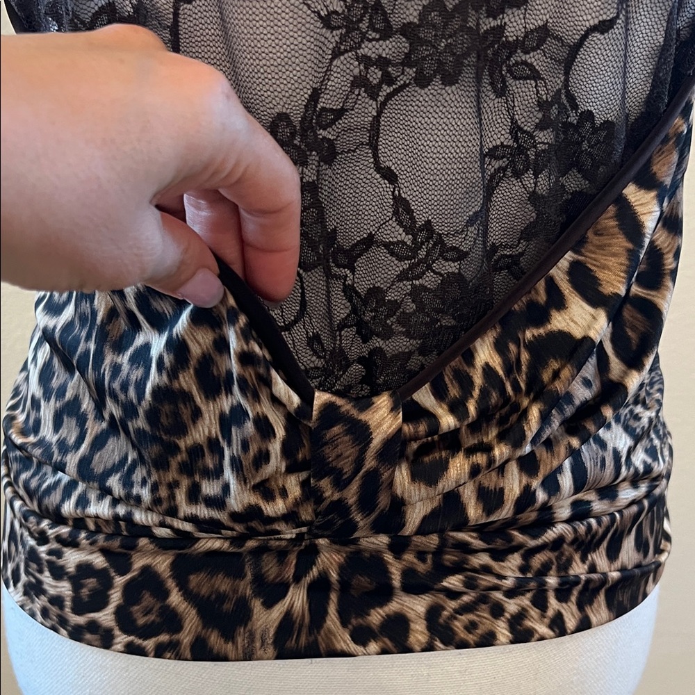 NWT S Sleeveless Leopard Print V-Neck Tank Top - Brown/Black - Picture 5 of 8